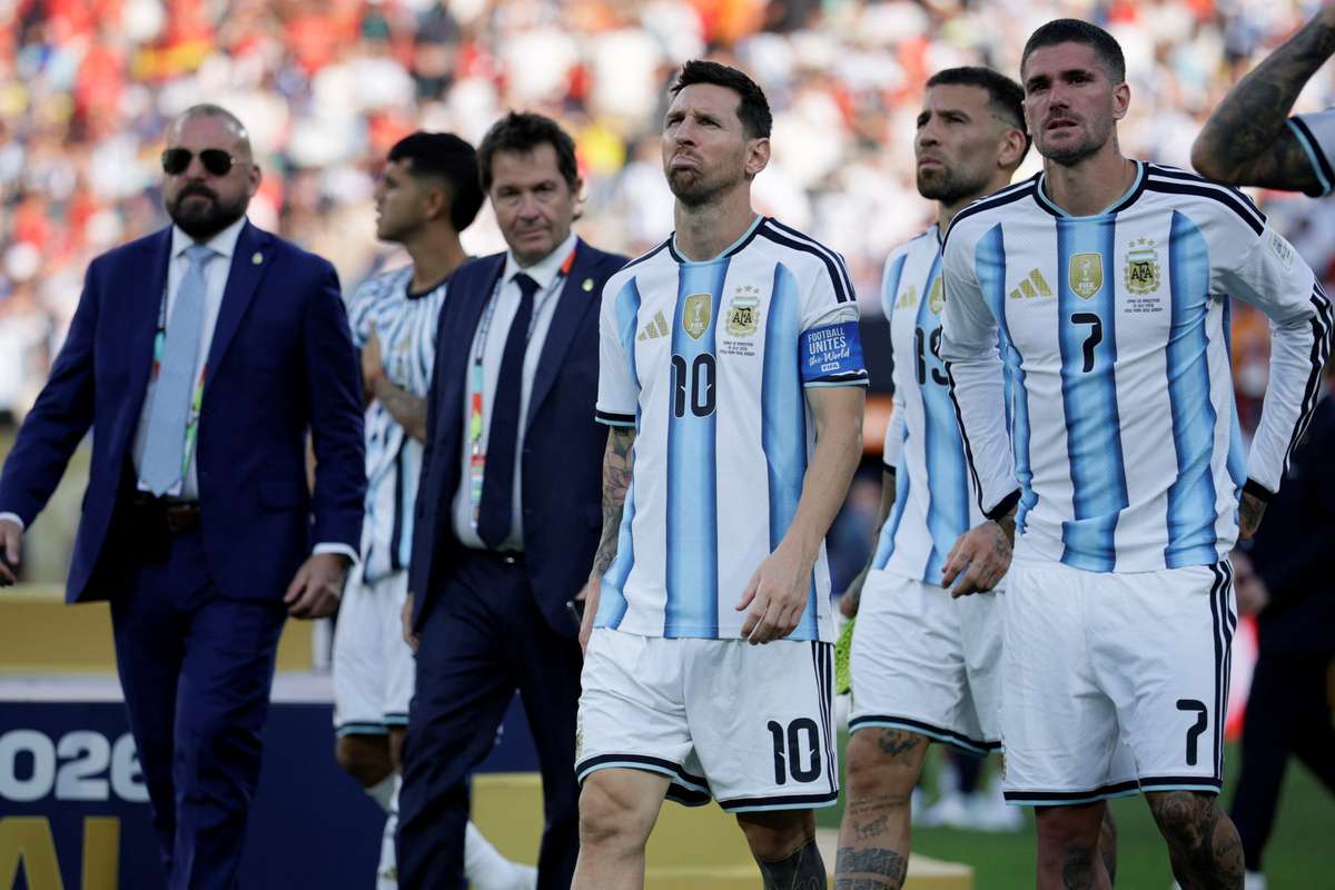 FIFA正式调查阿根廷足协:福克兰群岛横幅争议与世界杯决赛冲突事件