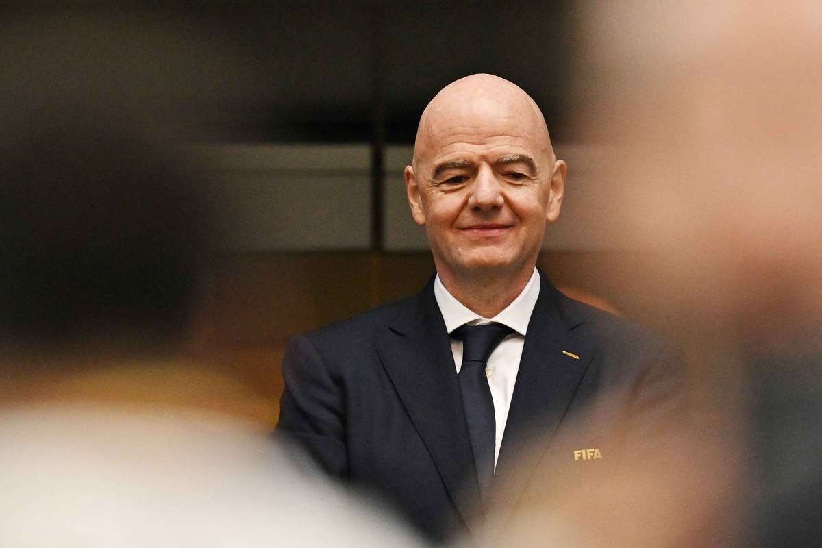 因凡蒂诺危机会议获力挺，FIFA为世界杯商业计划失误道歉
