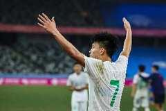 媒体人:中国足球应“借鸡下蛋”,这是足球欠发达地区崛起的秘诀