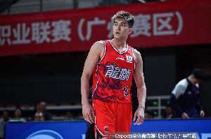 媒体人:广州男篮不续约郭艾伦 后者现在最重要的是恢复100%健康